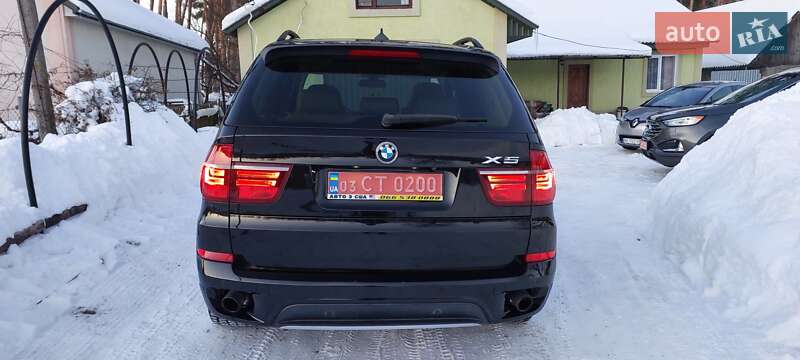 Внедорожник / Кроссовер BMW X5 2012 в Дубно
