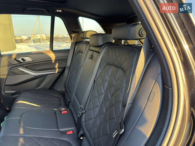 Внедорожник / Кроссовер BMW X5 2023 в Ивано-Франковске