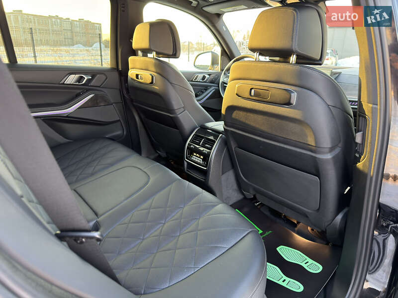 Внедорожник / Кроссовер BMW X5 2023 в Ивано-Франковске