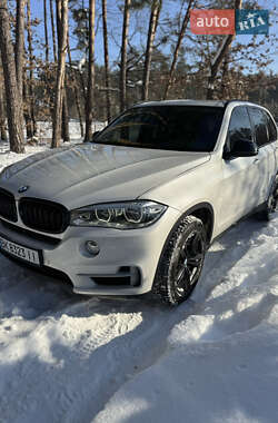 Позашляховик / Кросовер BMW X5 2013 в Костопілі