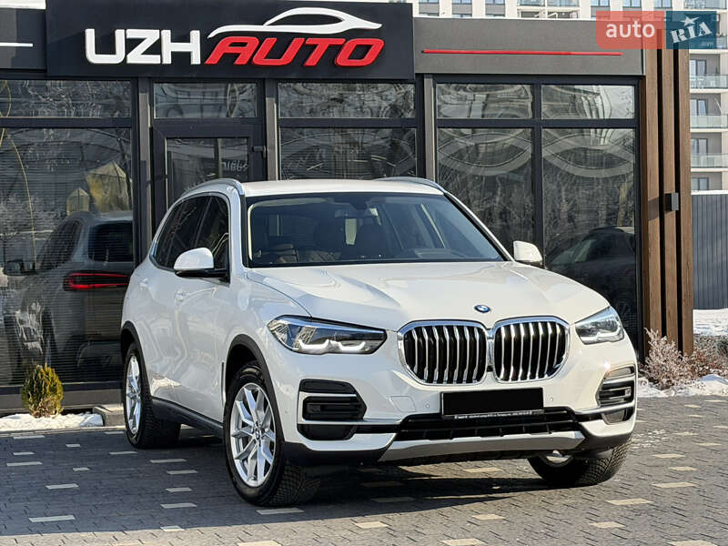 Внедорожник / Кроссовер BMW X5 2023 в Ужгороде