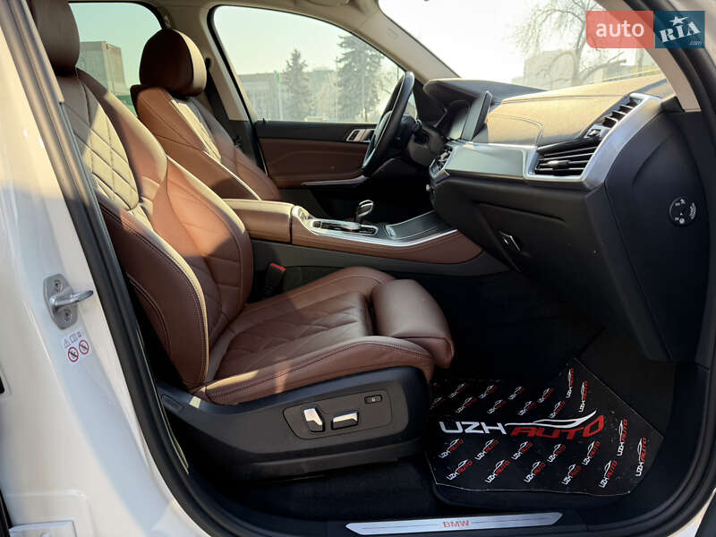Внедорожник / Кроссовер BMW X5 2023 в Ужгороде