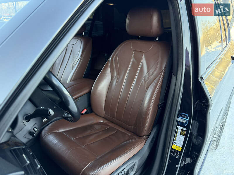 Внедорожник / Кроссовер BMW X5 2015 в Киеве