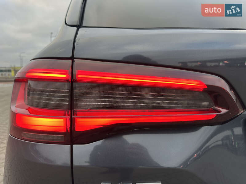 Внедорожник / Кроссовер BMW X5 2020 в Николаеве