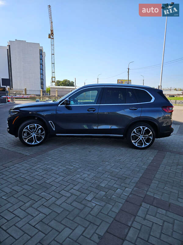 Внедорожник / Кроссовер BMW X5 2020 в Луцке