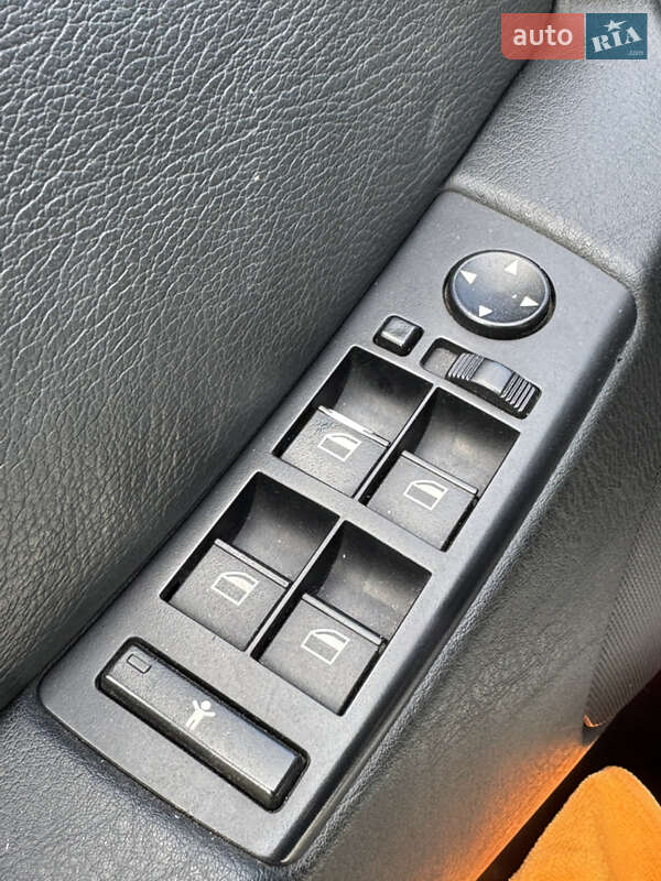 Позашляховик / Кросовер BMW X5 2002 в Києві фото 33 Позашляховик / Кросовер BMW X5 2002 в Києві