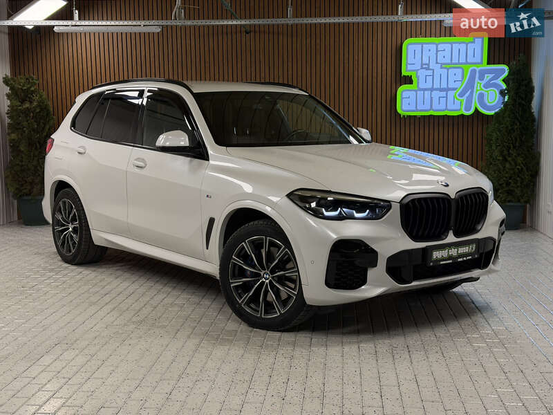 Внедорожник / Кроссовер BMW X5 2021 в Киеве