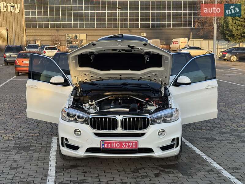 Внедорожник / Кроссовер BMW X5 2017 в Луцке