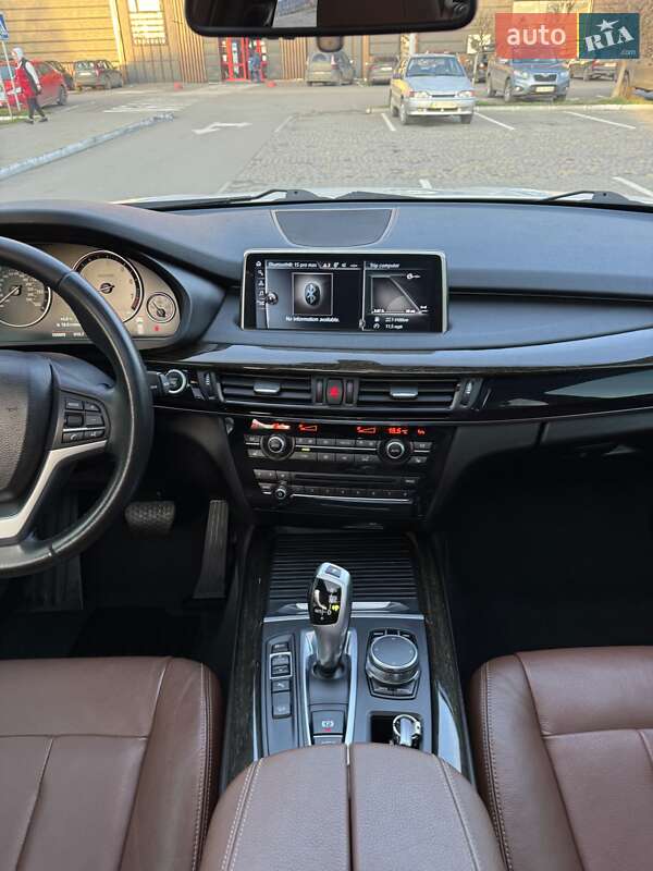 Внедорожник / Кроссовер BMW X5 2017 в Луцке