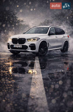 Внедорожник / Кроссовер BMW X5 2020 в Ужгороде