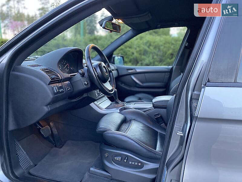 Внедорожник / Кроссовер BMW X5 2004 в Одессе