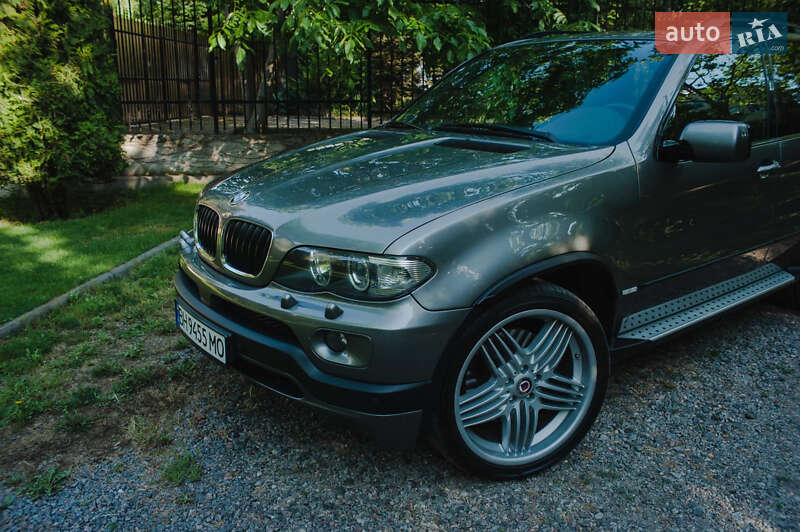 Внедорожник / Кроссовер BMW X5 2004 в Одессе