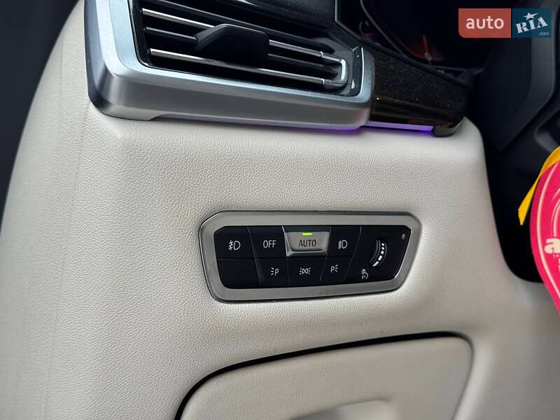 Внедорожник / Кроссовер BMW X5 2019 в Каменец-Подольском