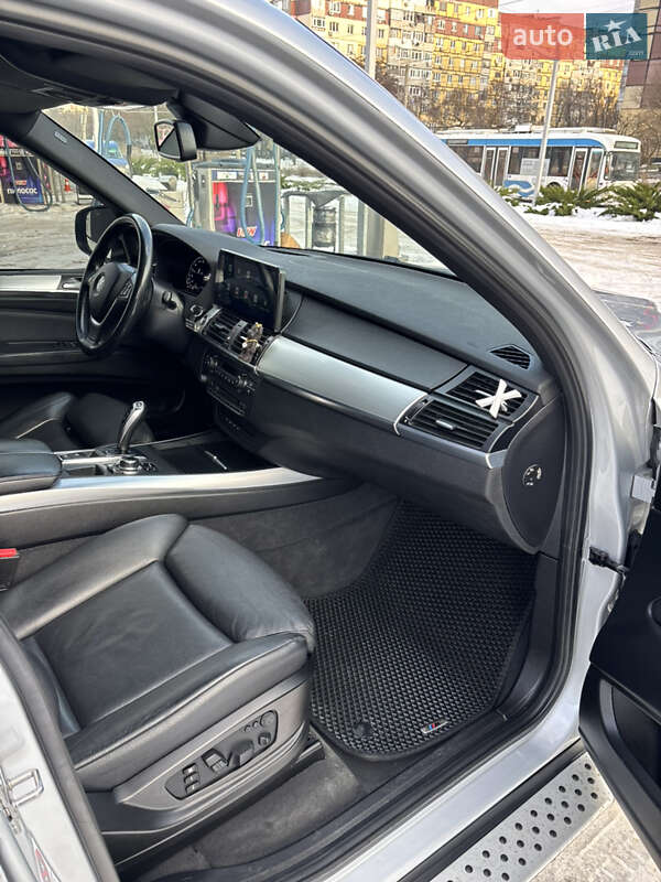 Внедорожник / Кроссовер BMW X5 2012 в Днепре