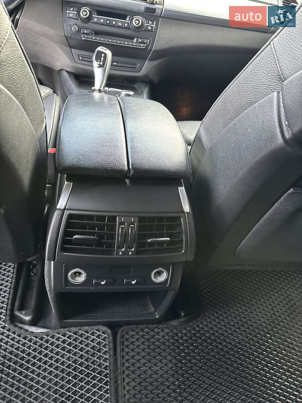 Внедорожник / Кроссовер BMW X5 2012 в Днепре