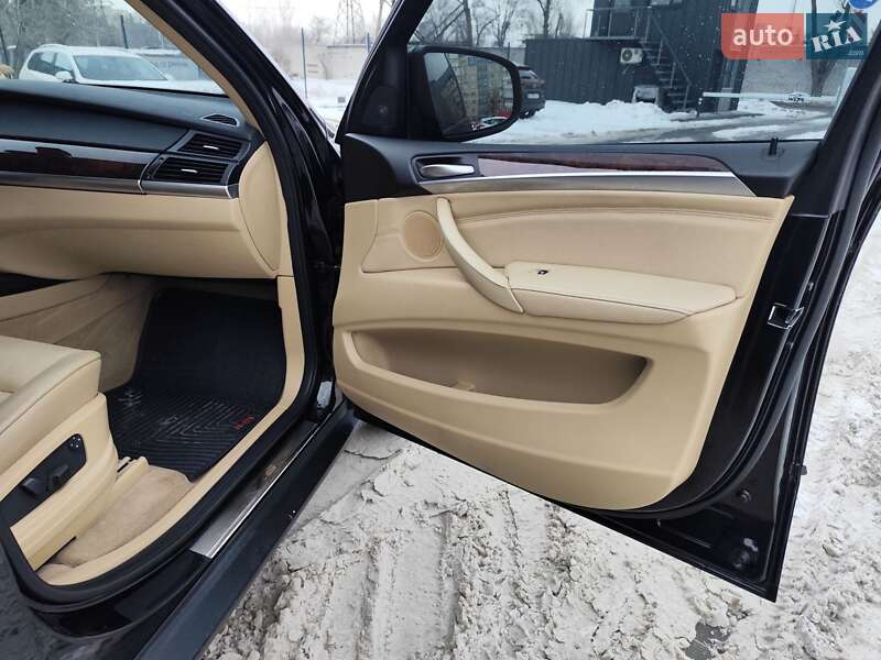 Позашляховик / Кросовер BMW X5 2010 в Дніпрі