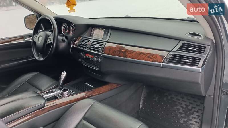 Позашляховик / Кросовер BMW X5 2011 в Сарнах фото 67 Позашляховик / Кросовер BMW X5 2011 в Сарнах
