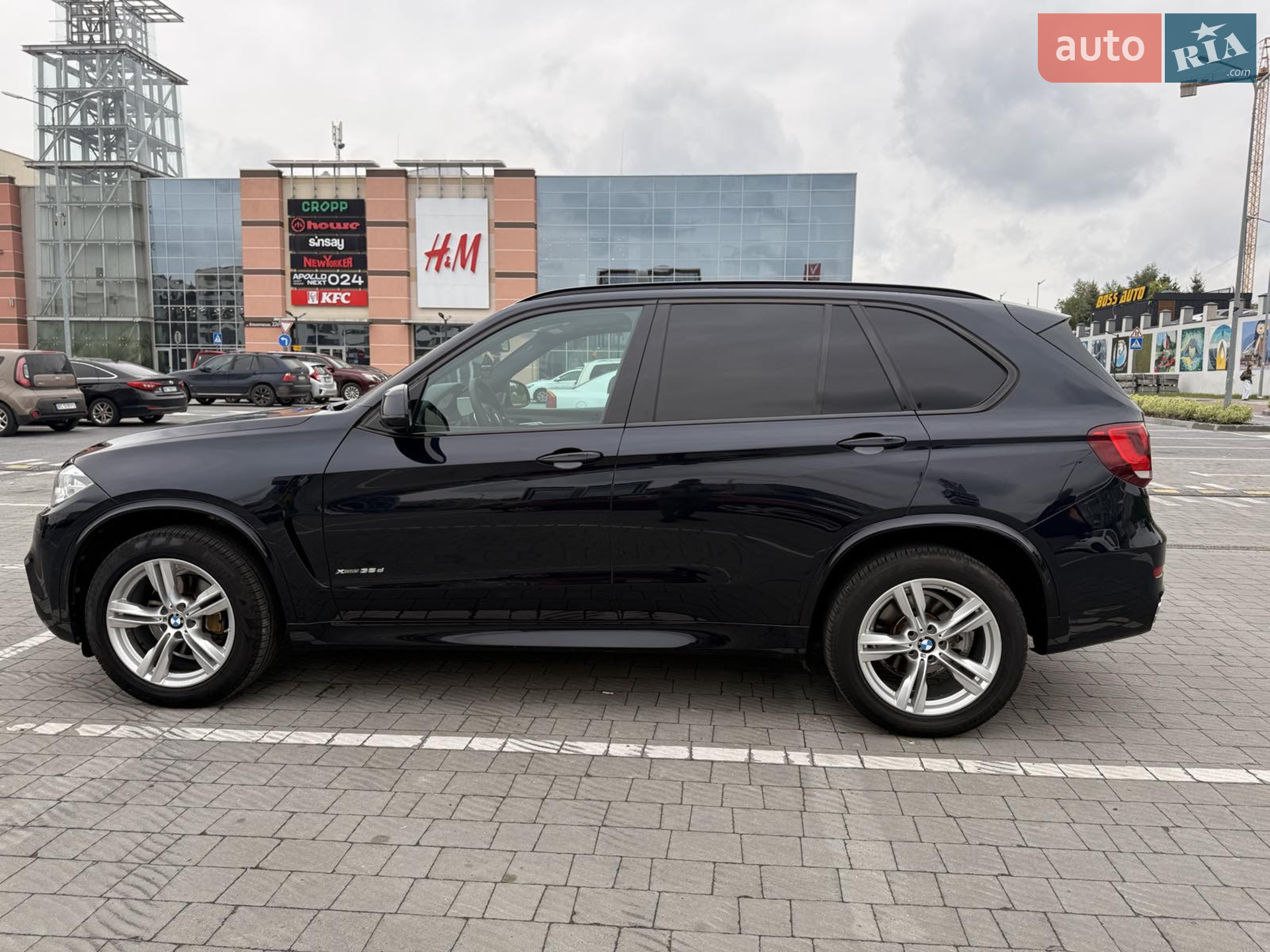 2017 BMW X5 - мініатюра 2