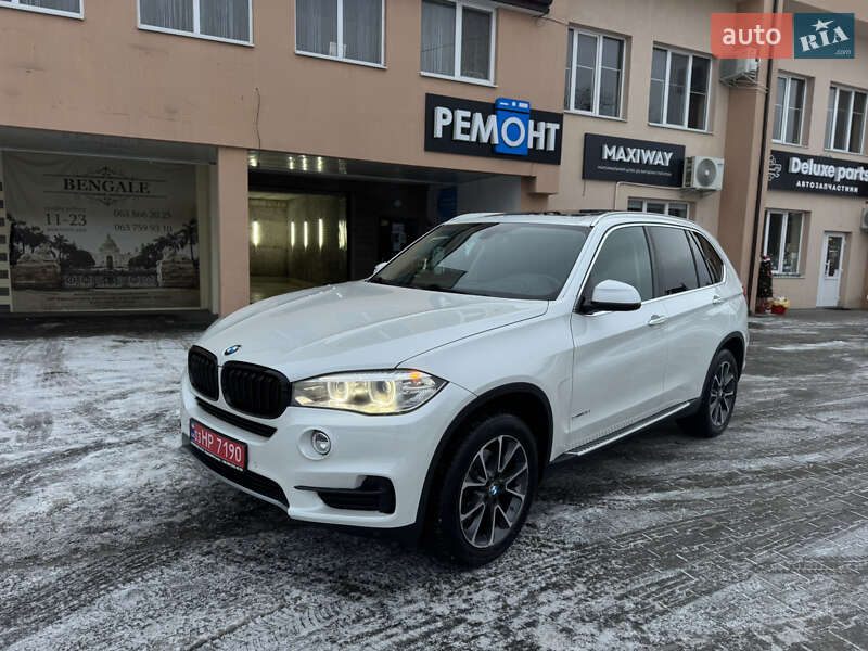 Позашляховик / Кросовер BMW X5 2015 в Луцьку