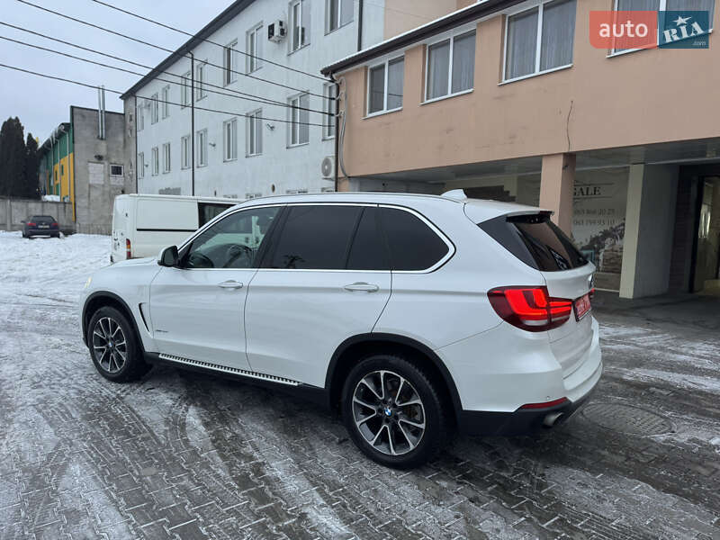 Позашляховик / Кросовер BMW X5 2015 в Луцьку
