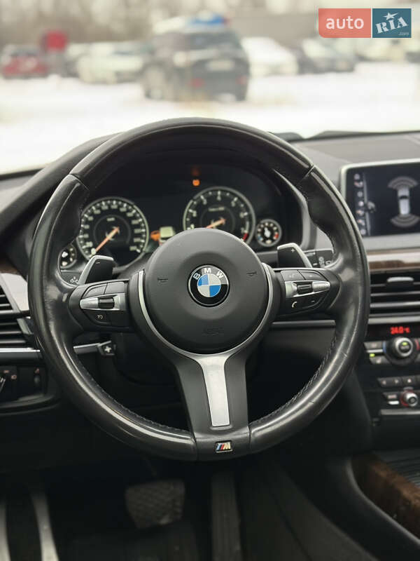 Внедорожник / Кроссовер BMW X5 2016 в Киеве