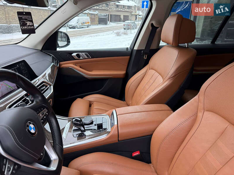 Внедорожник / Кроссовер BMW X5 2019 в Киеве