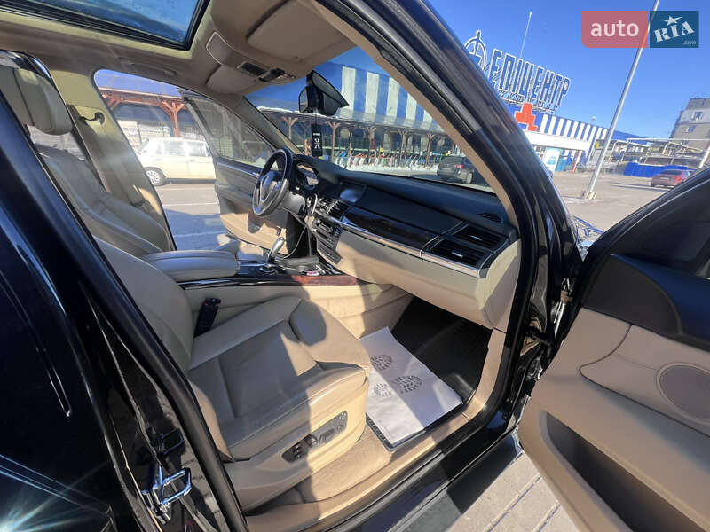 Внедорожник / Кроссовер BMW X5 2008 в Староконстантинове