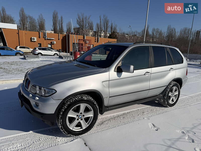 Внедорожник / Кроссовер BMW X5 2004 в Одессе