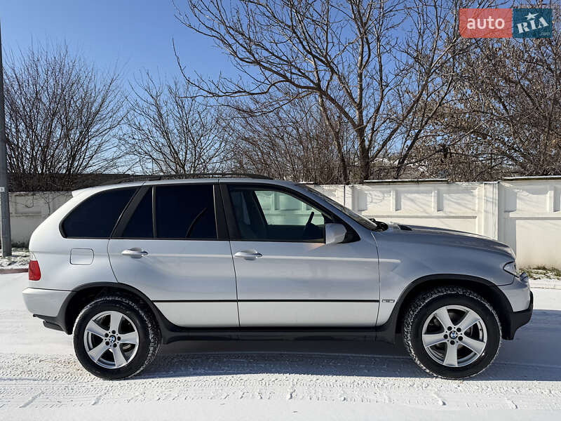 Внедорожник / Кроссовер BMW X5 2004 в Одессе