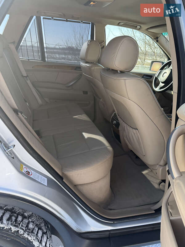 Внедорожник / Кроссовер BMW X5 2004 в Одессе