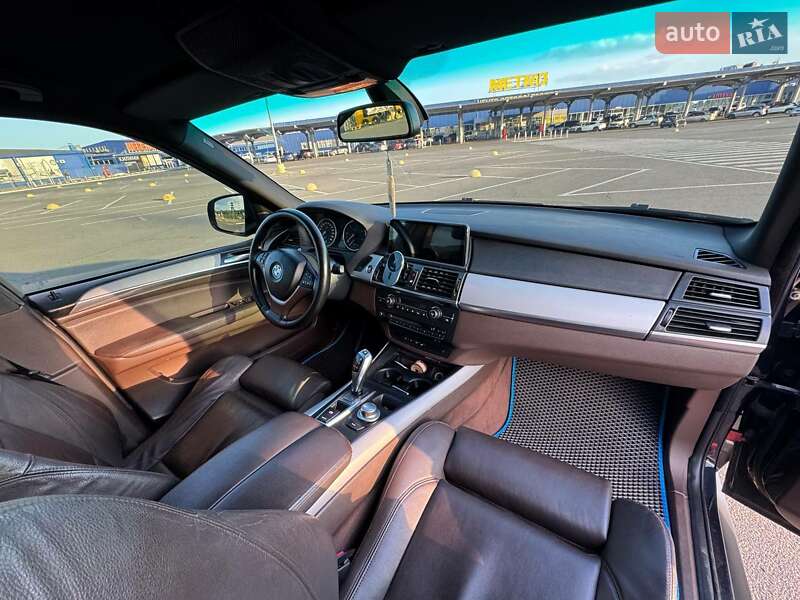 Внедорожник / Кроссовер BMW X5 2009 в Одессе