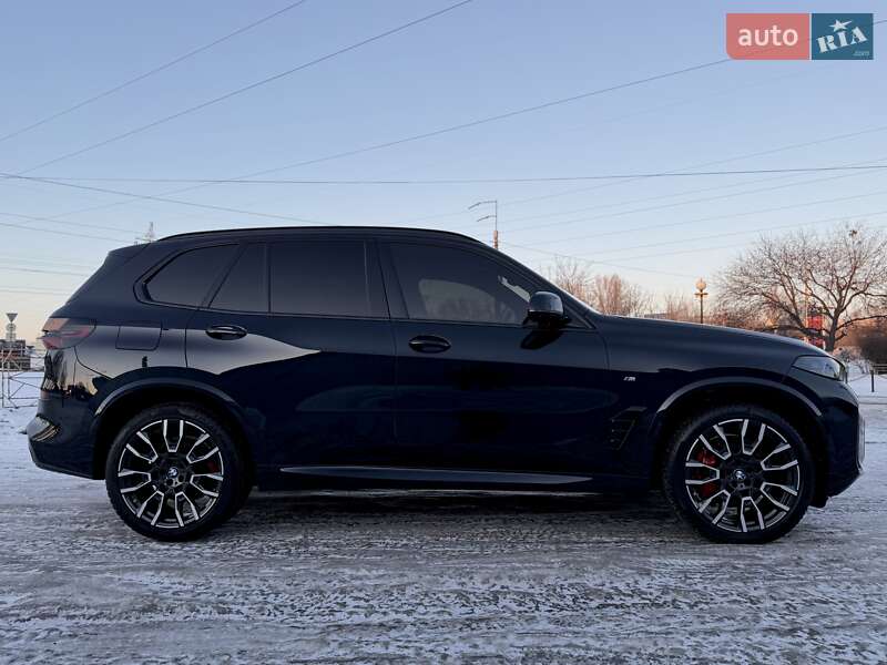 Внедорожник / Кроссовер BMW X5 2024 в Киеве