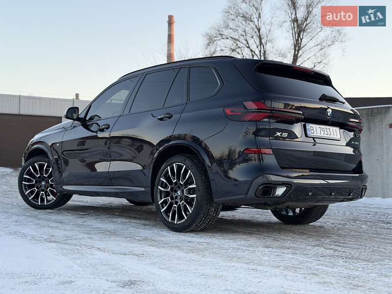 Внедорожник / Кроссовер BMW X5 2024 в Киеве
