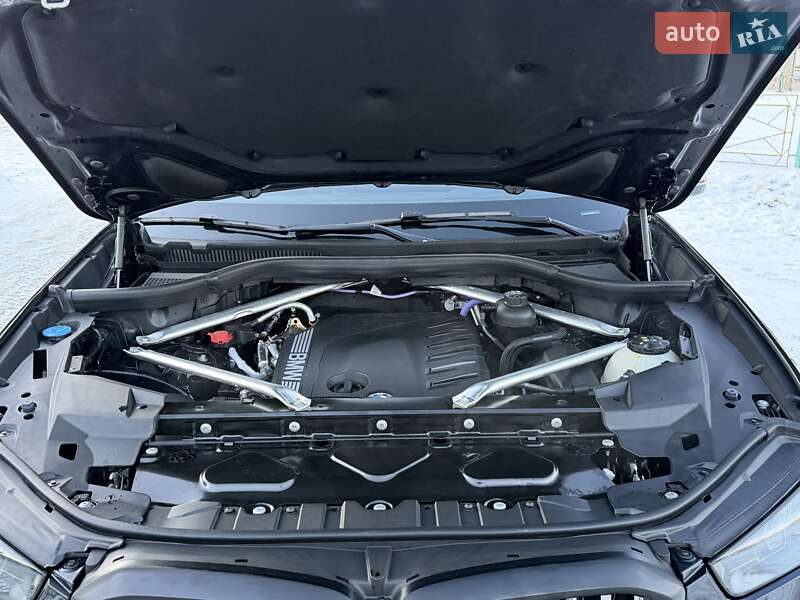 Внедорожник / Кроссовер BMW X5 2024 в Киеве