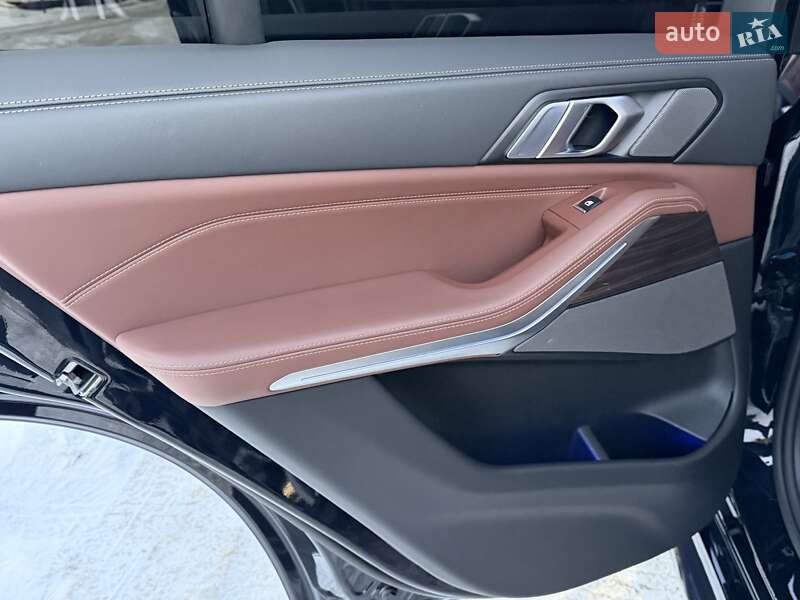 Внедорожник / Кроссовер BMW X5 2024 в Киеве