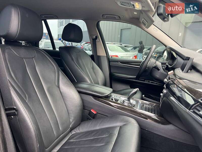 Позашляховик / Кросовер BMW X5 2013 в Львові