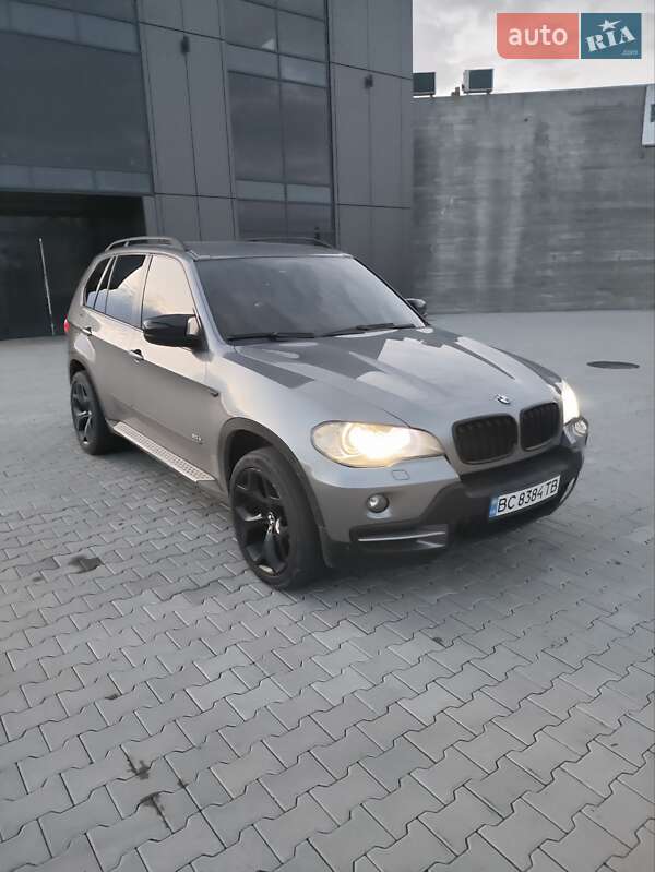 Внедорожник / Кроссовер BMW X5 2008 в Черновцах