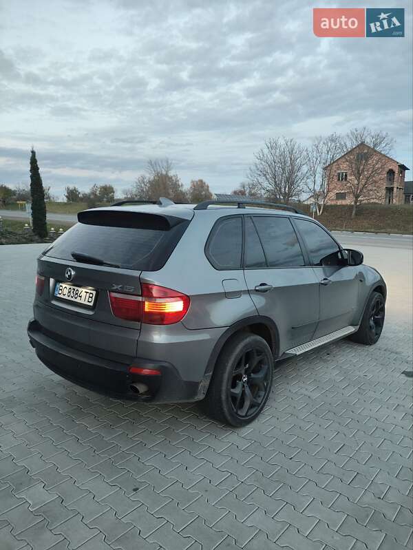 Внедорожник / Кроссовер BMW X5 2008 в Черновцах