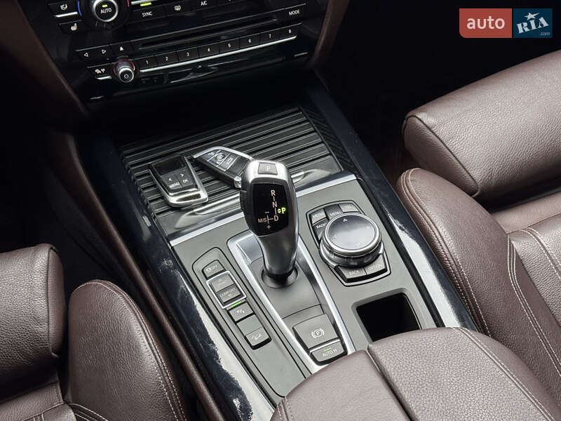 Внедорожник / Кроссовер BMW X5 2014 в Ровно