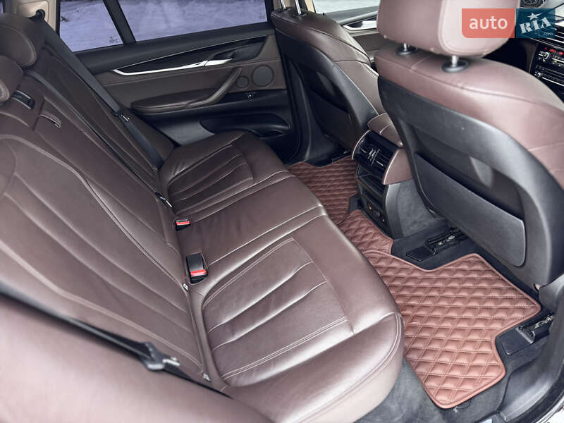 Внедорожник / Кроссовер BMW X5 2014 в Ровно