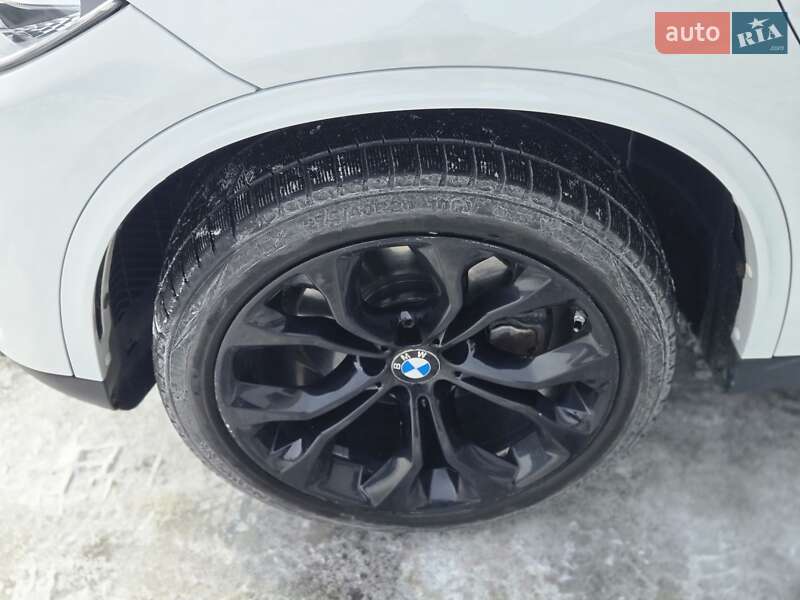 Внедорожник / Кроссовер BMW X5 2017 в Киеве