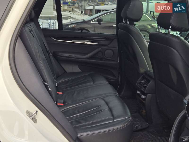 Внедорожник / Кроссовер BMW X5 2017 в Киеве