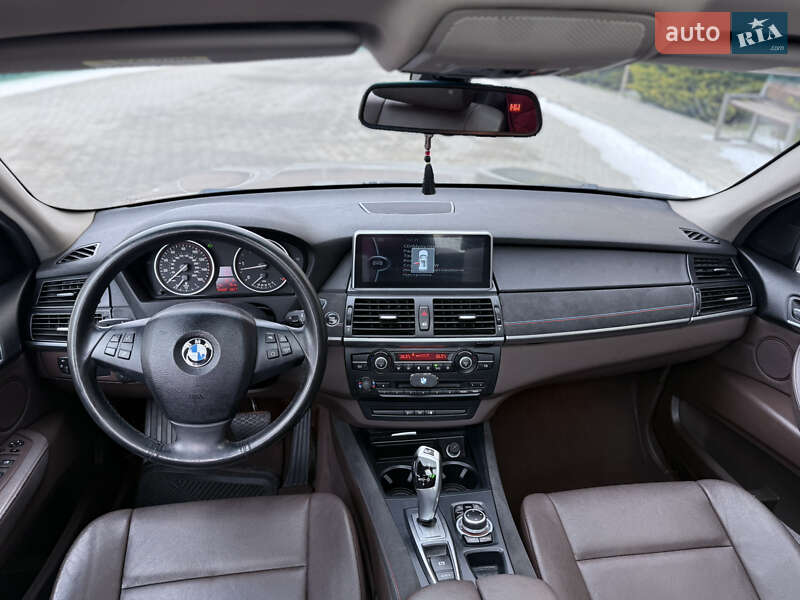 Внедорожник / Кроссовер BMW X5 2011 в Одессе