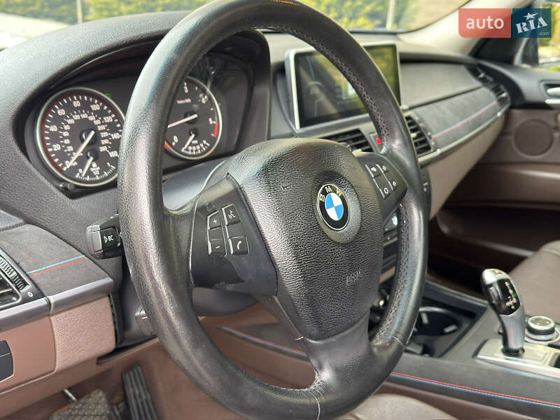 Внедорожник / Кроссовер BMW X5 2011 в Одессе