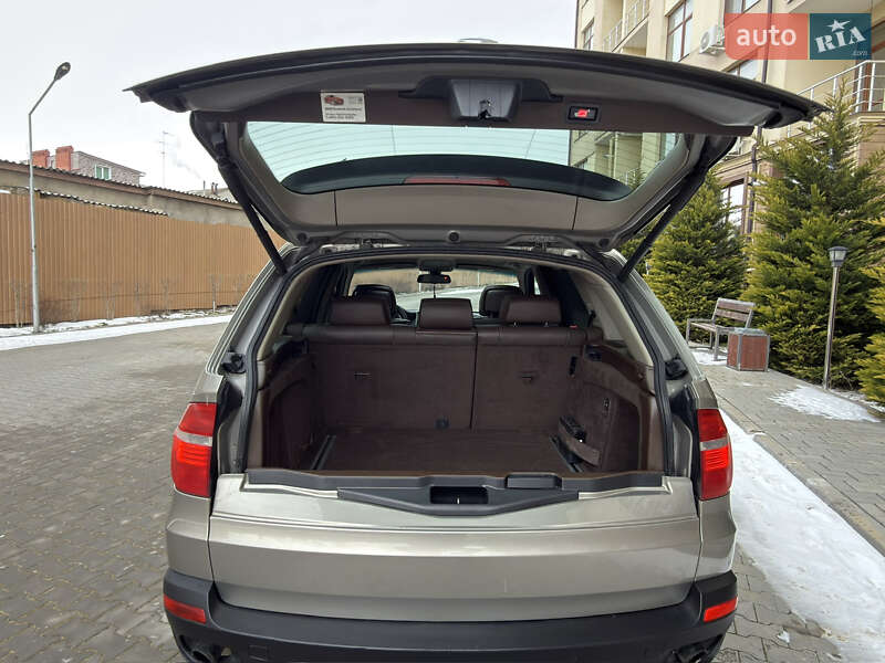 Внедорожник / Кроссовер BMW X5 2011 в Одессе