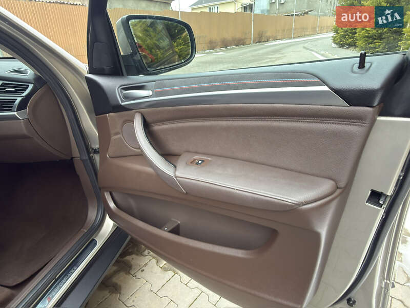 Внедорожник / Кроссовер BMW X5 2011 в Одессе