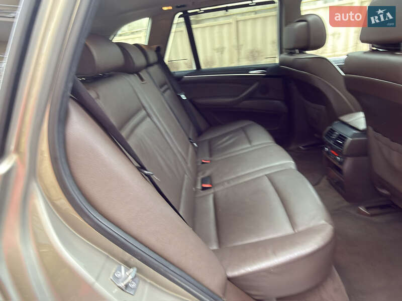 Внедорожник / Кроссовер BMW X5 2011 в Одессе