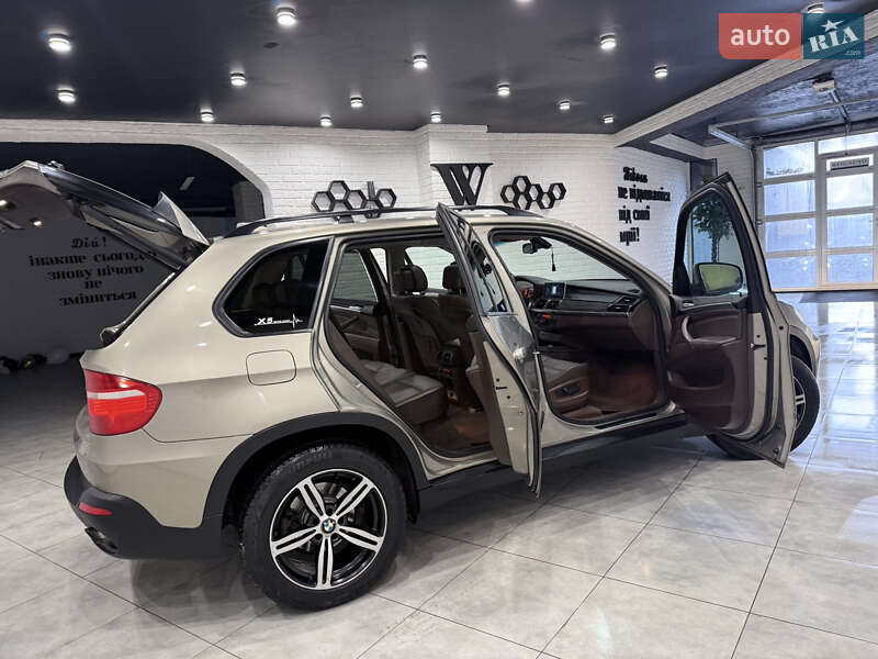Внедорожник / Кроссовер BMW X5 2011 в Одессе