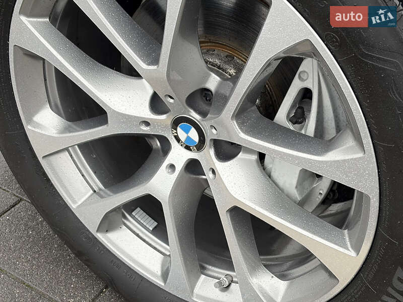 Внедорожник / Кроссовер BMW X5 2024 в Ужгороде