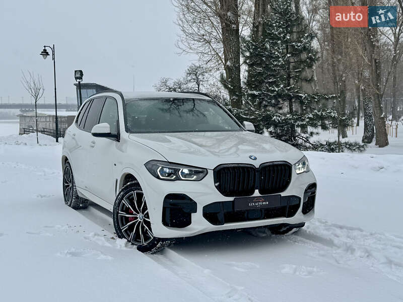 Внедорожник / Кроссовер BMW X5 2022 в Киеве